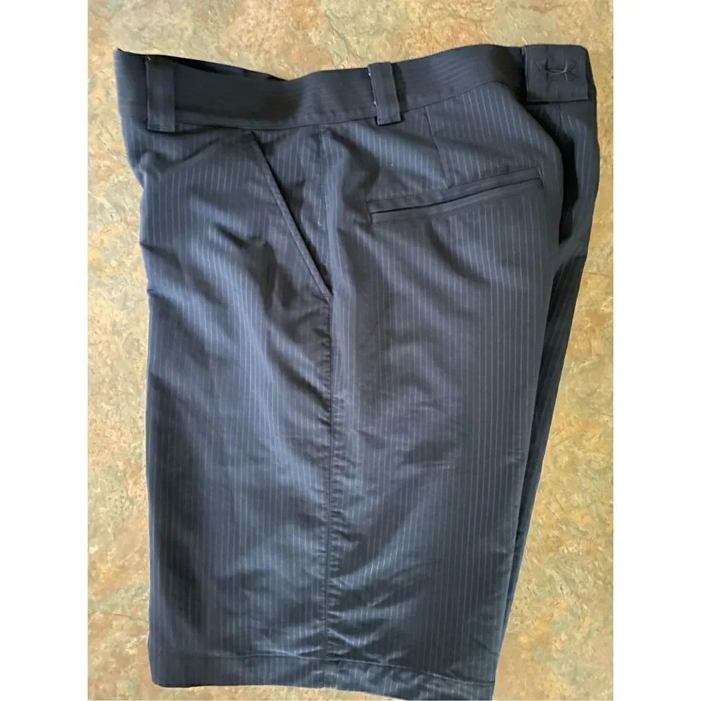 Under Armour Pinstripe Golf Shorts SZ 32